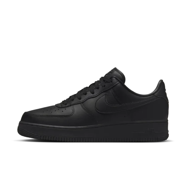 NIKE AIR FORCE 1 - NEGRA